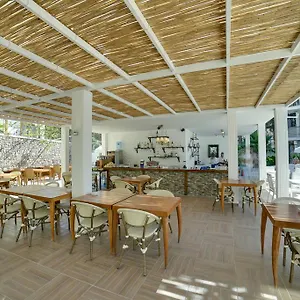 https://mio-bianco-resort-turgutreis.aegeanhotels.net
